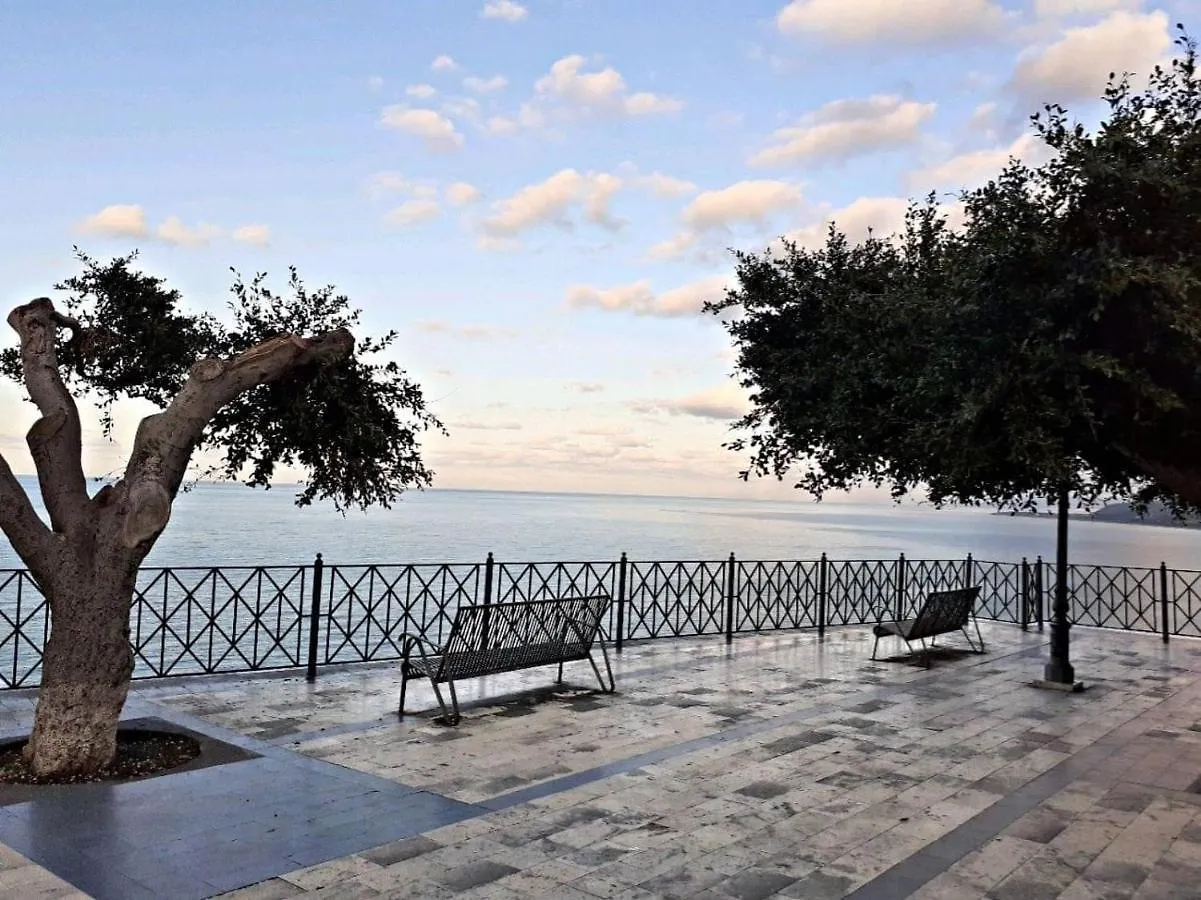 The Palace Modern Apartment Santo Stefano di Camastra