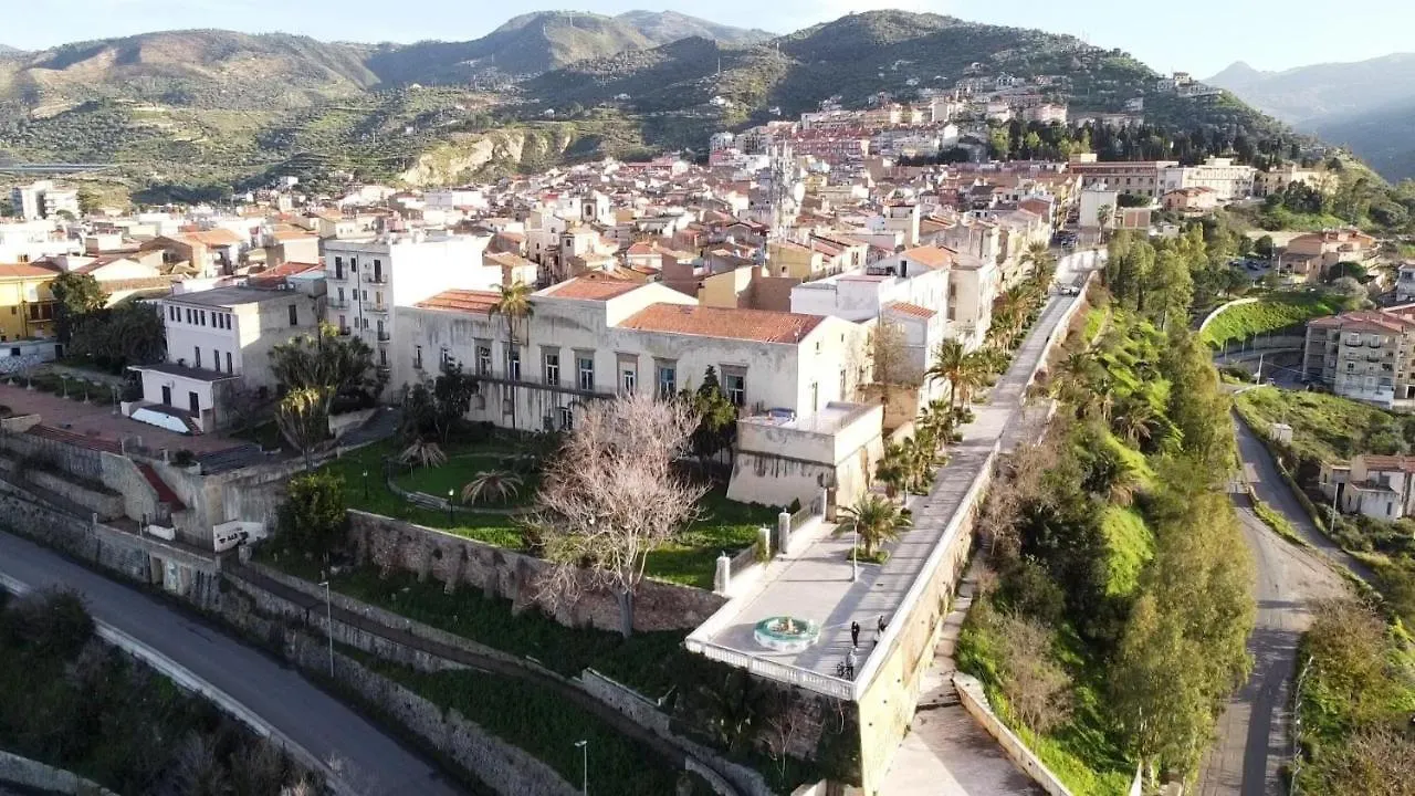 The Palace Modern Apartment Santo Stefano di Camastra 0*,